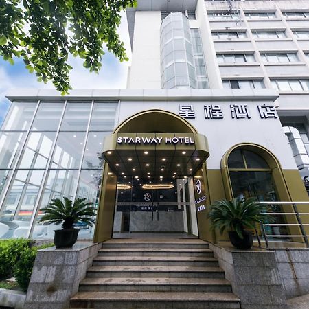 Starway Hotel At Pudong Shanghai Esterno foto